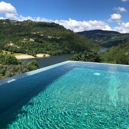 Casa de Férias Casa Escola-dajasdourovalley-private Heated Pool Penha Longa